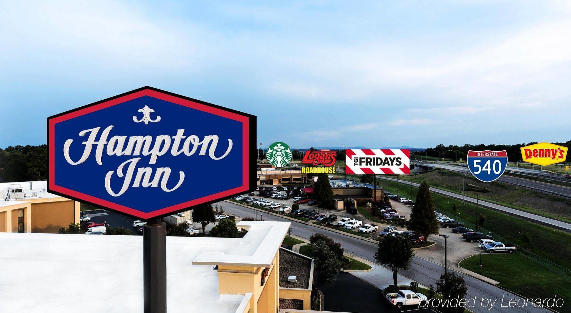 Hampton By Hilton Smith